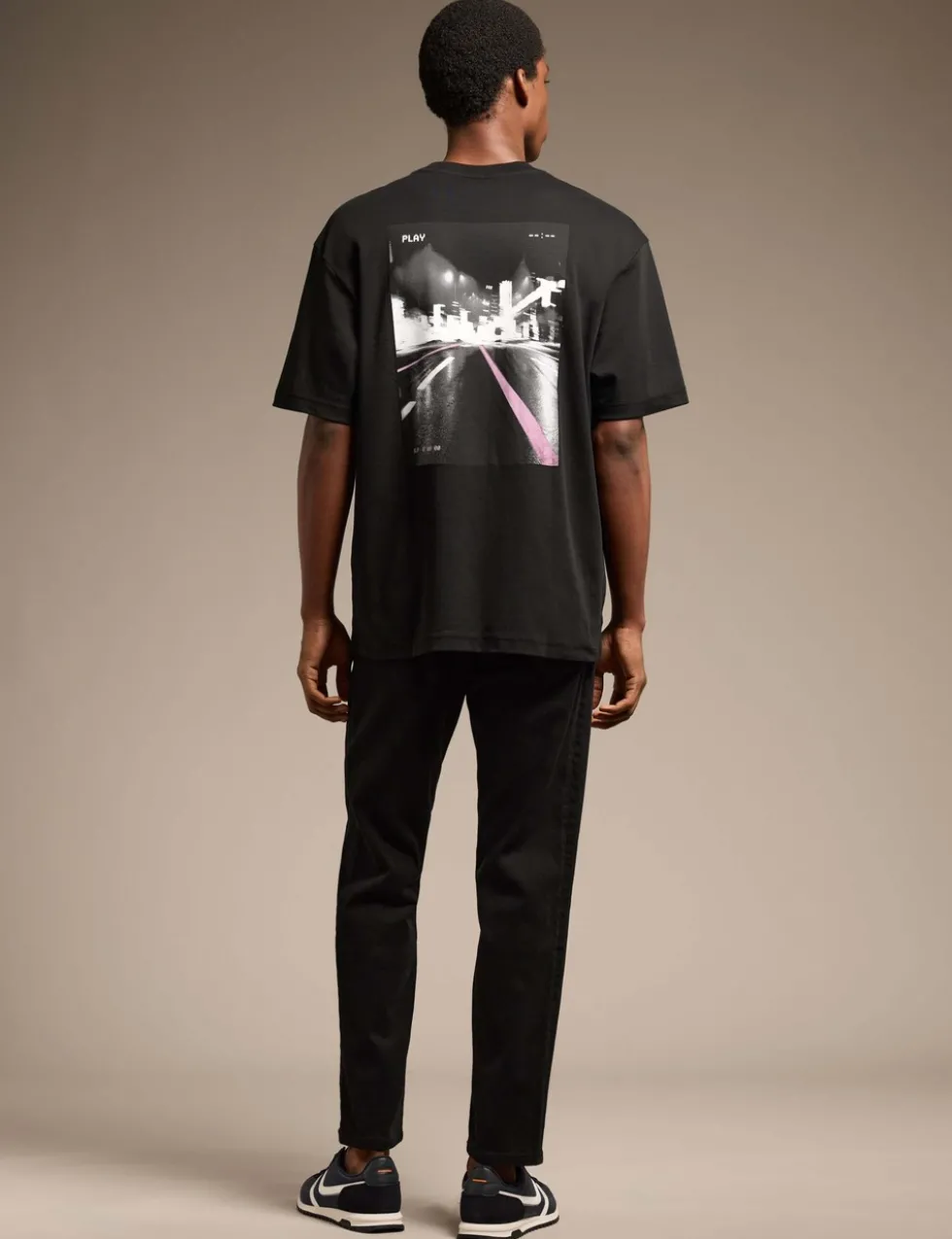 Pure Cotton Crew Neck Graphic T-Shirt