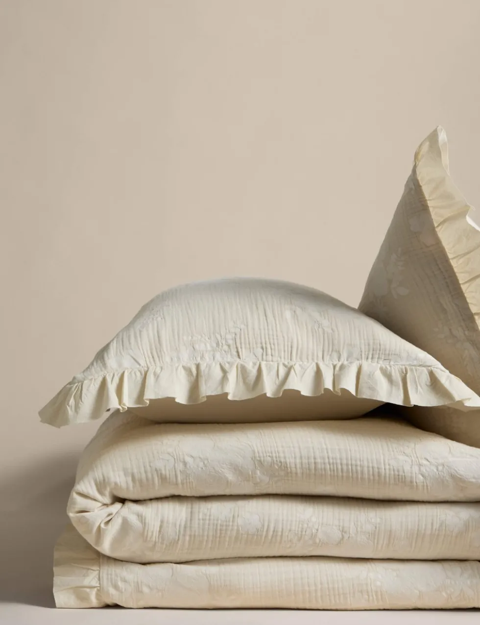 Pure Cotton Floral Jacquard Ruffle Bedding Set