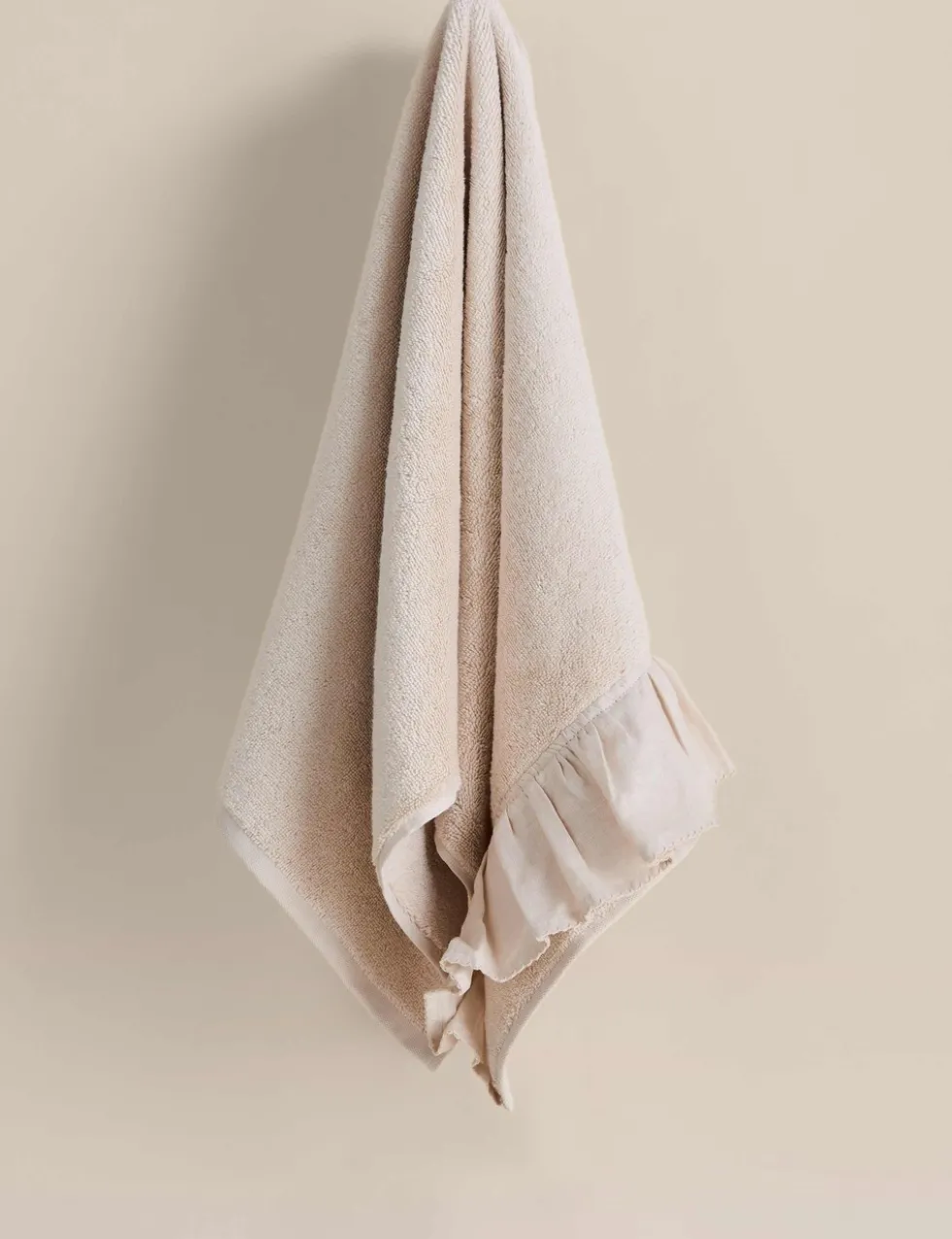 Pure Cotton Ruffle Towel with Linen Border