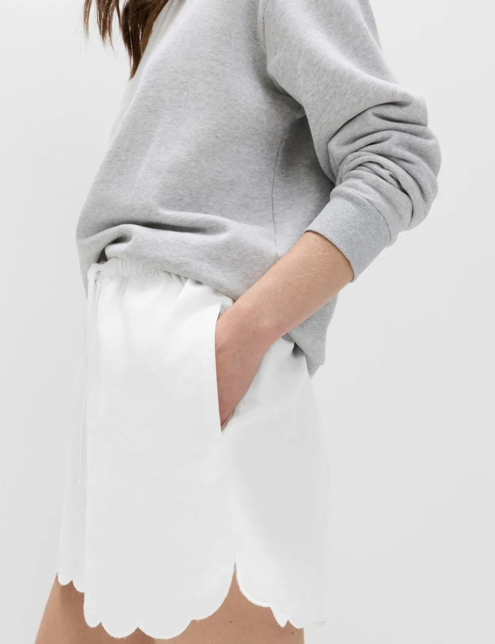 Pure Cotton Scallop Hem Shorts