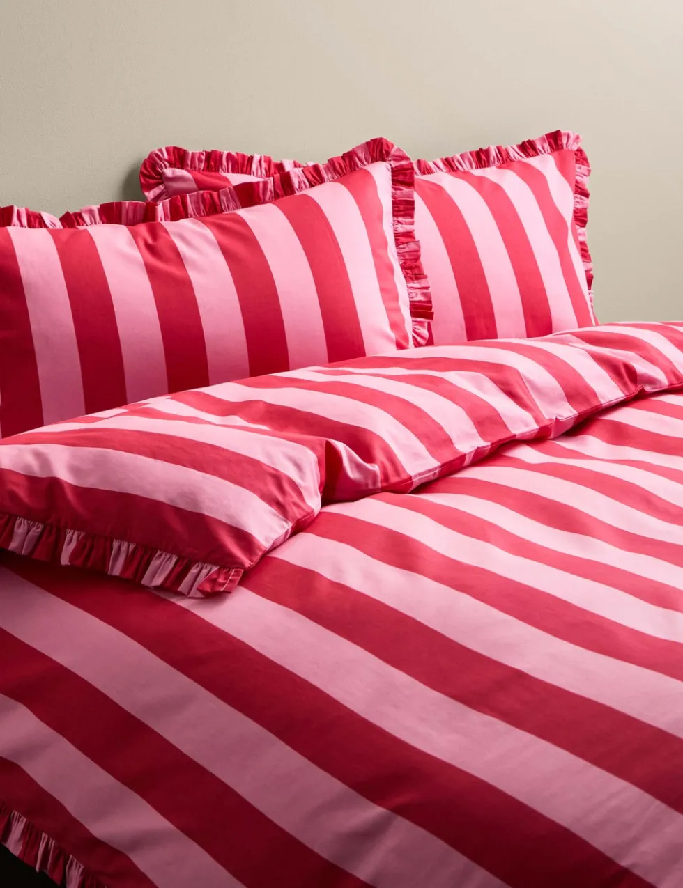 Pure Cotton Striped Ruffle Bedding Set