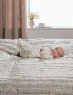 Pure Cotton Teddy Bear Sleepsuit (6½lbs-9 Mths)