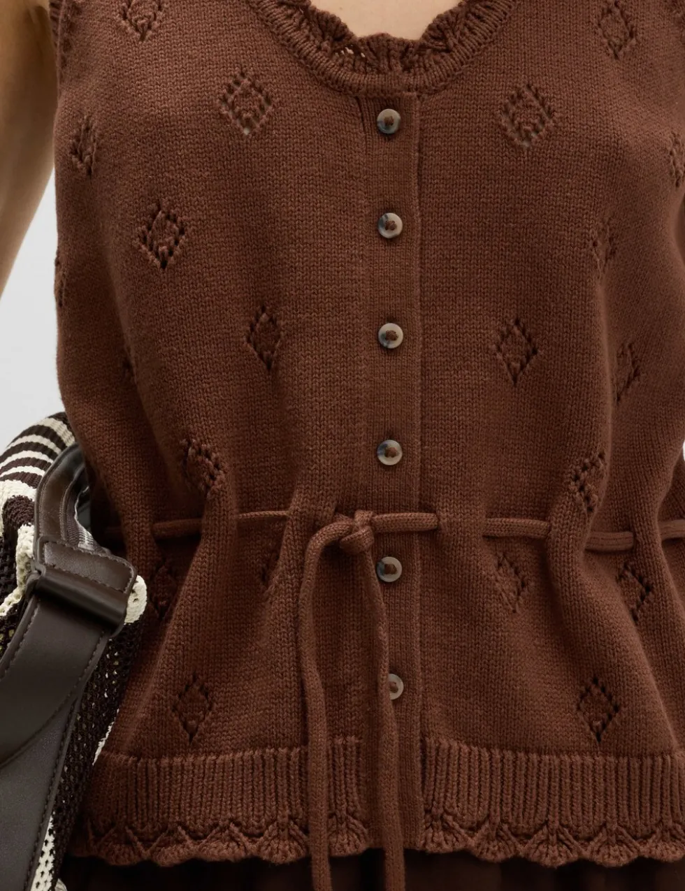Pure Cotton Textured Cropped Knitted Vest