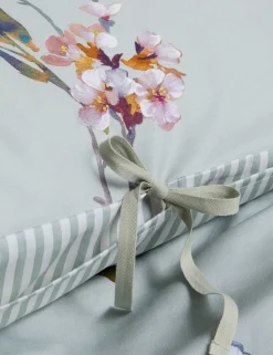 Pure Cotton Trailing Blooms Bedding Set