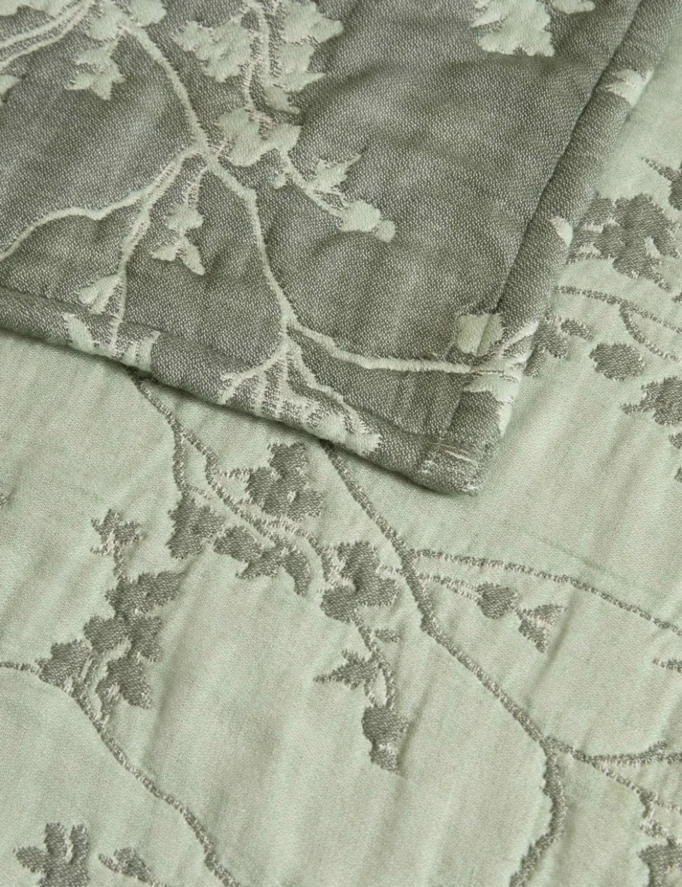 Pure Cotton Trailing Cherry Bedspread
