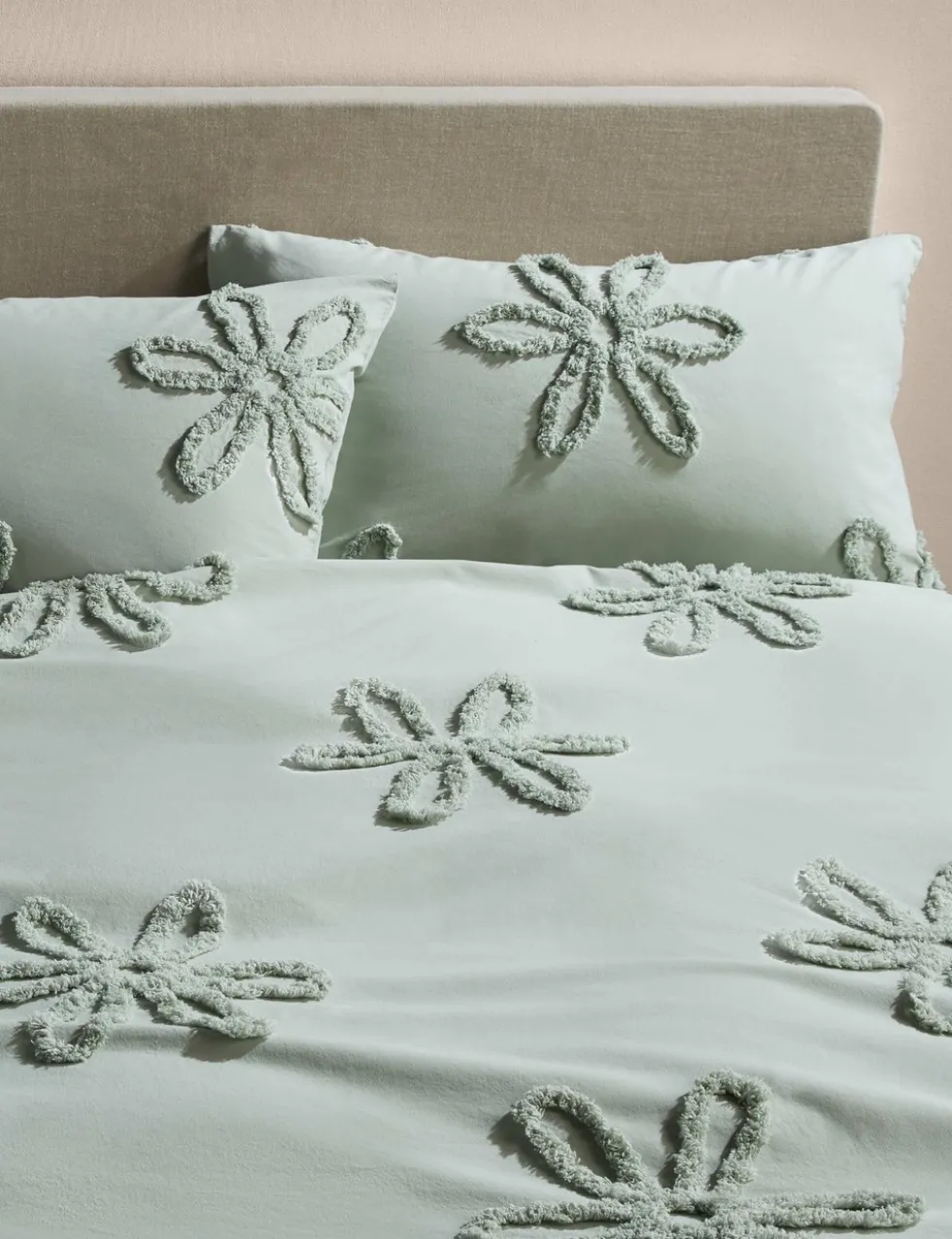 Pure Cotton Tufted Floral Bedding Set
