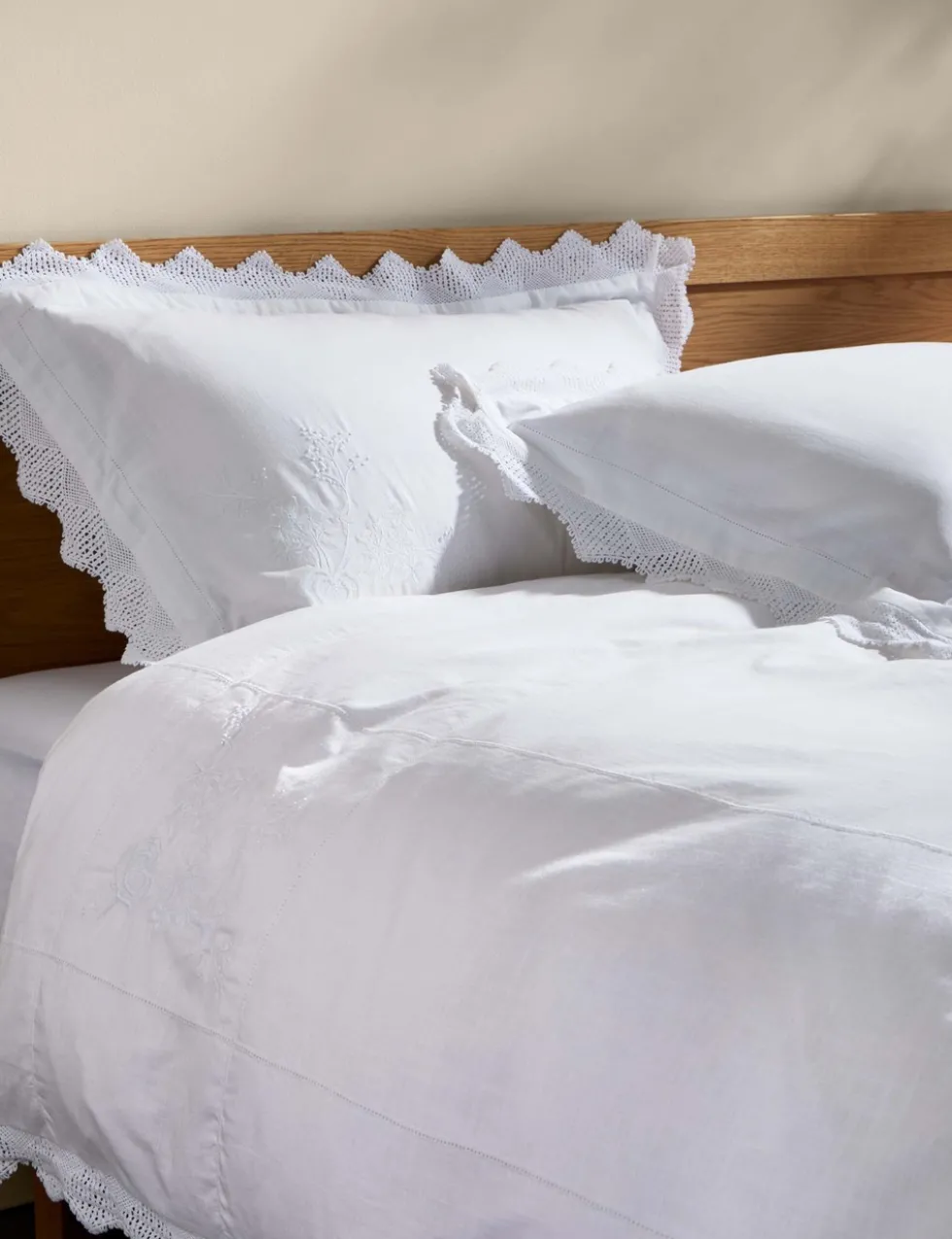 Pure Cotton Vintage Lace Embroidered Bedding Set