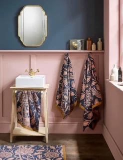 Pure Cotton Wild Tulip Towel