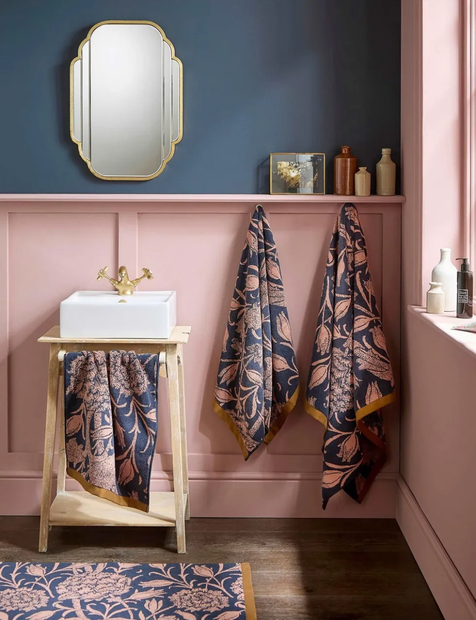 Pure Cotton Wild Tulip Towel