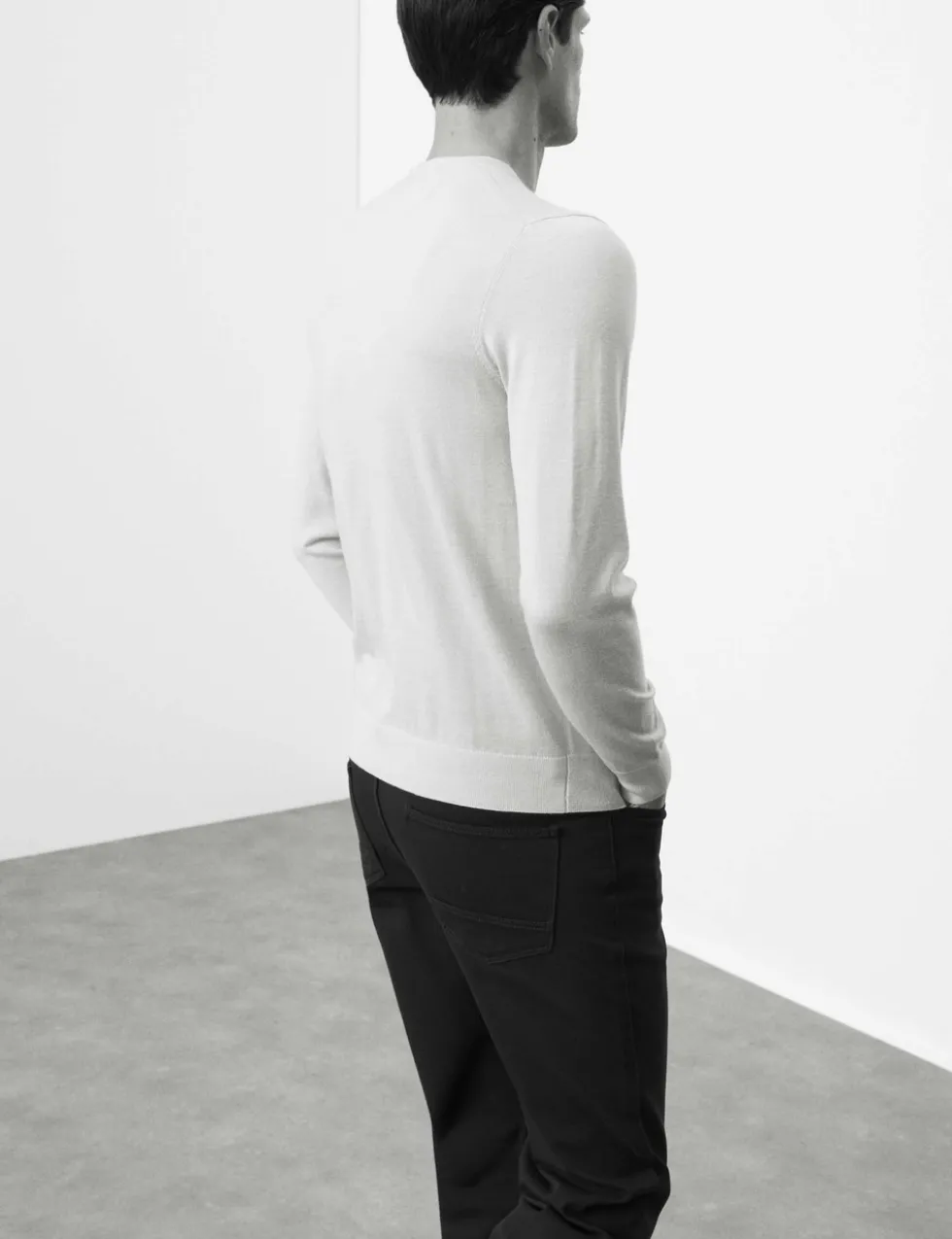 Pure Extra Fine Merino Wool Crew Neck Jumper