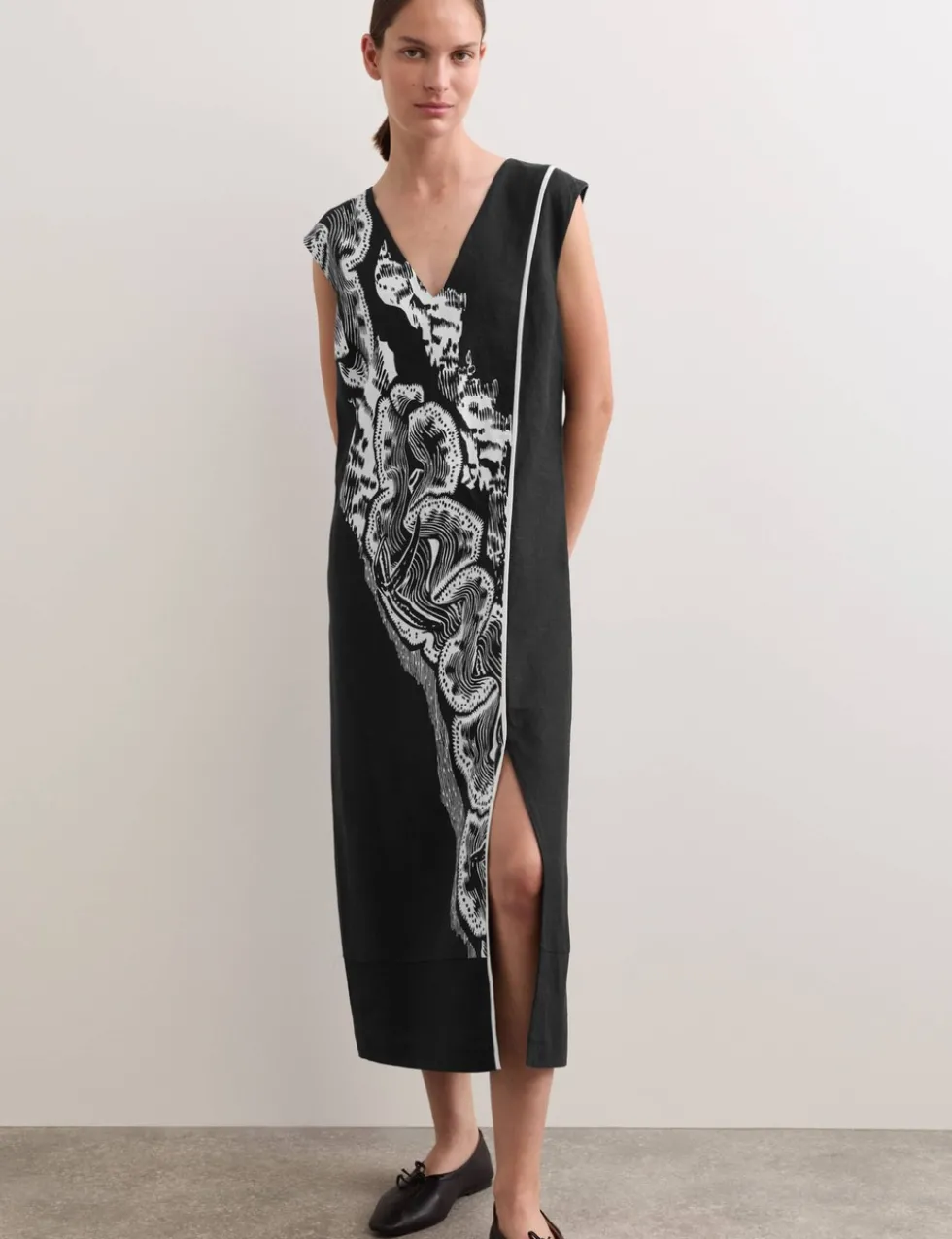 Pure Linen Coral Reef V-Neck Midi Dress