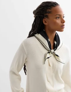 Pure Merino Wool V-Neck Twist Jumper