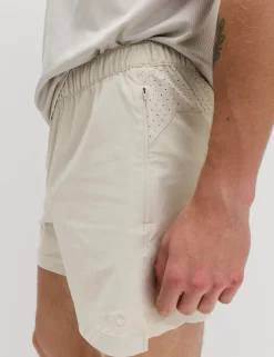 Regular Fit 5 Inch Stretch Sports Shorts