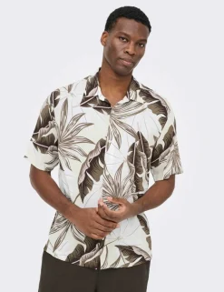 Regular Fit Printed Short Sleeve Shirt