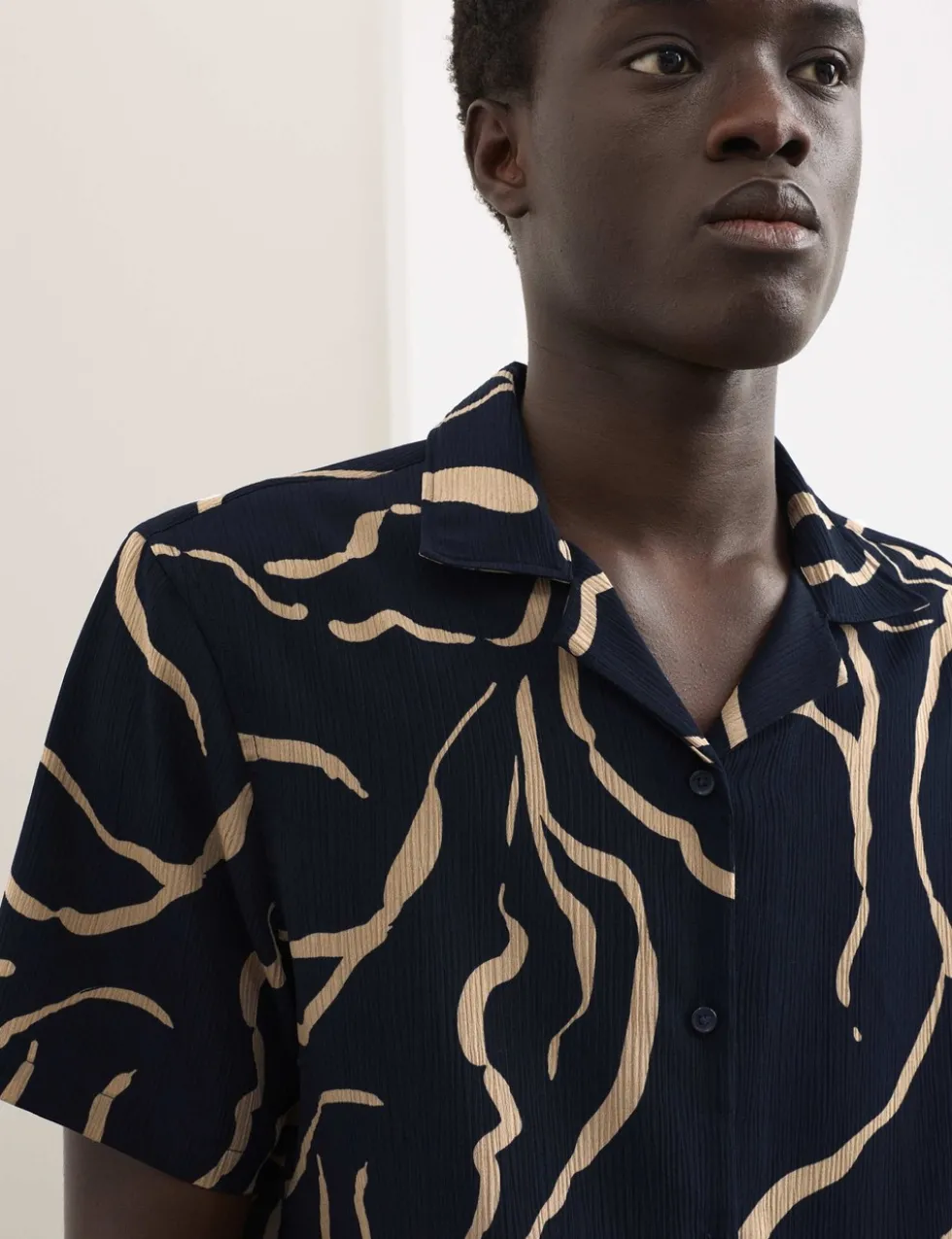 Regular Fit Printed Short Sleeve Shirt
