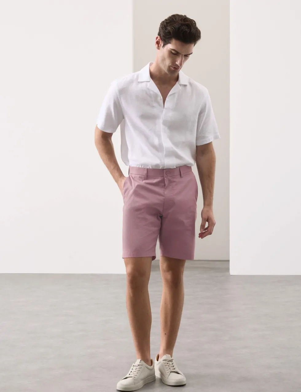 Regular Fit Super Lightweight Chino Shorts