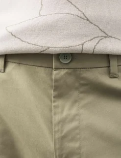 Regular Fit Super Lightweight Chino Shorts
