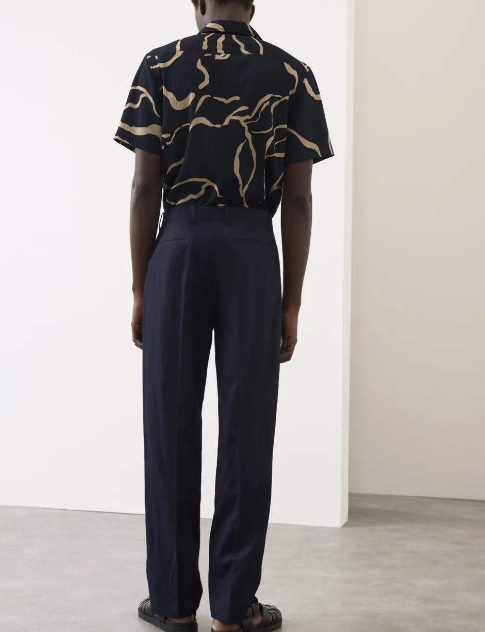 Relaxed Fit Lyocell Rich Pleat Front Trousers