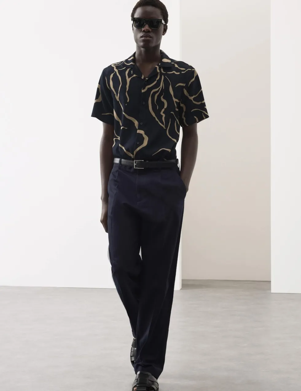 Relaxed Fit Lyocell Rich Pleat Front Trousers