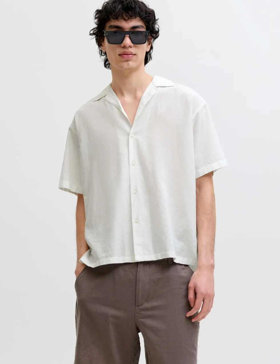 Relaxed Fit Revere Collar Short Sleeve Shirt
