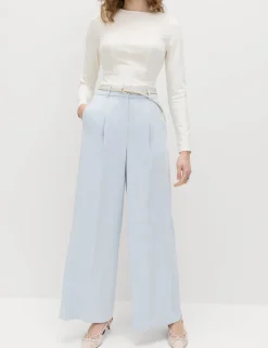 Relaxed Trousers with Linen