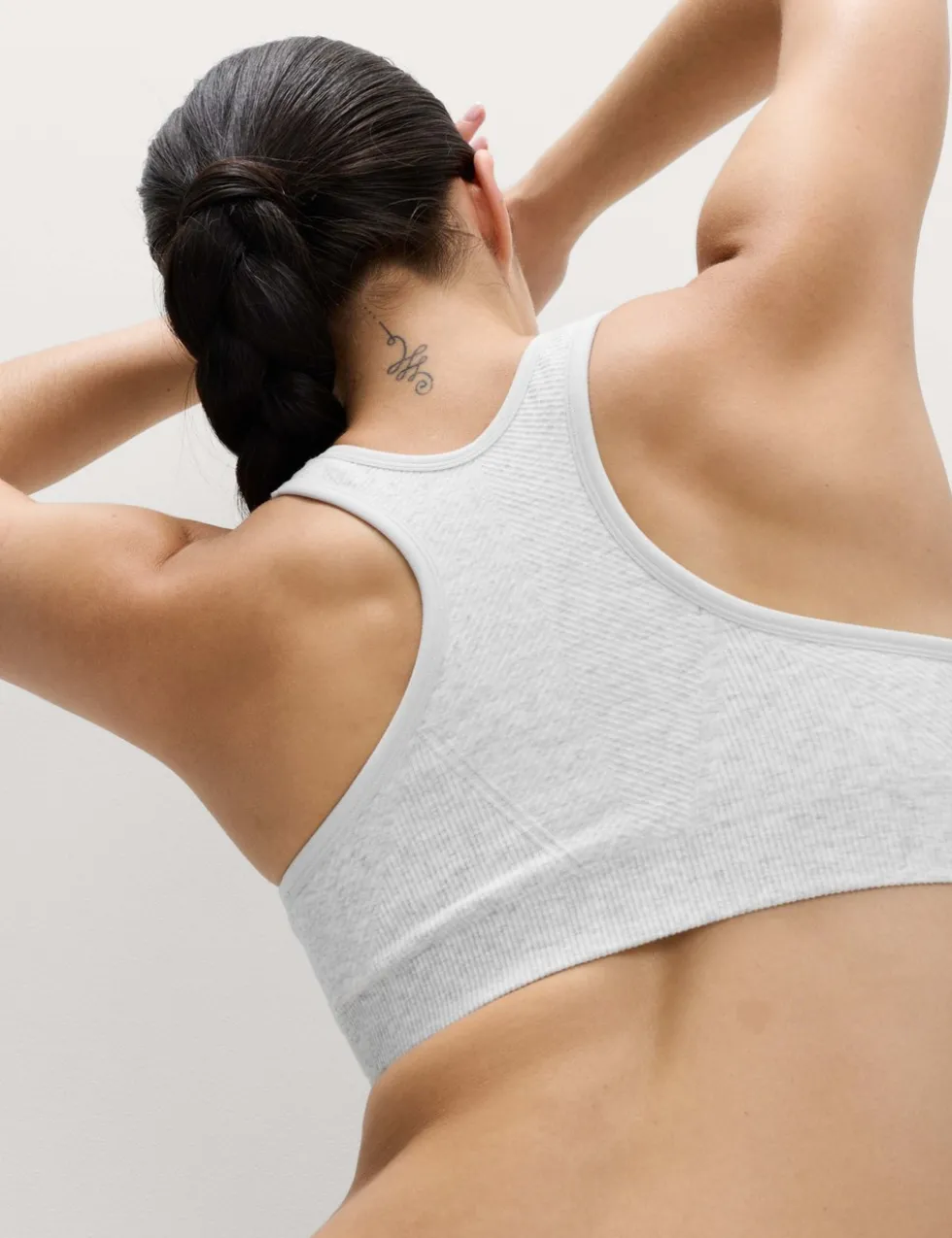 Reversible Seamless Medium Support Sports Bra