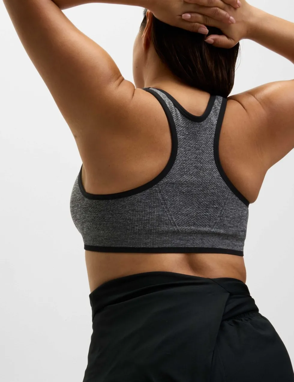 Reversible Seamless Medium Support Sports Bra