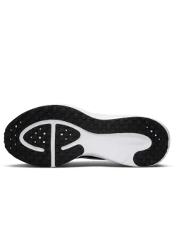 Revolution 8 Running Trainers