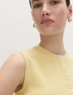 Ribbed Peplum Waisted Knitted Waistcoat