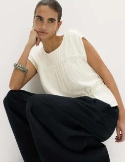 Ruched Scoop Neck Regular Fit Top with Linen