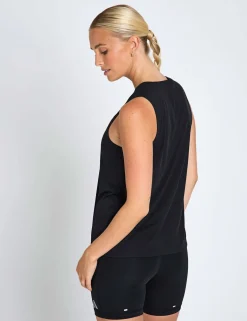 Running Essentials Round Neck Tank Top