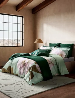 Sateen Gardenia Floral Bedding Set