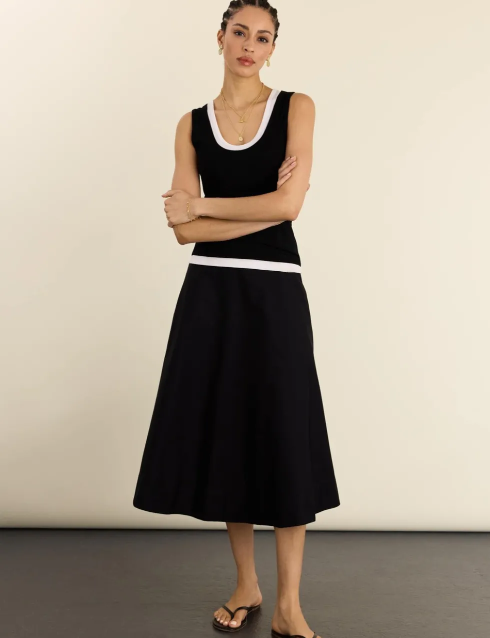 Scoop Neck Fitted Vest
