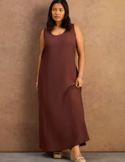 Scoop Neck Maxi Relaxed Slip Dress
