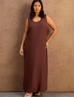 Scoop Neck Maxi Relaxed Slip Dress