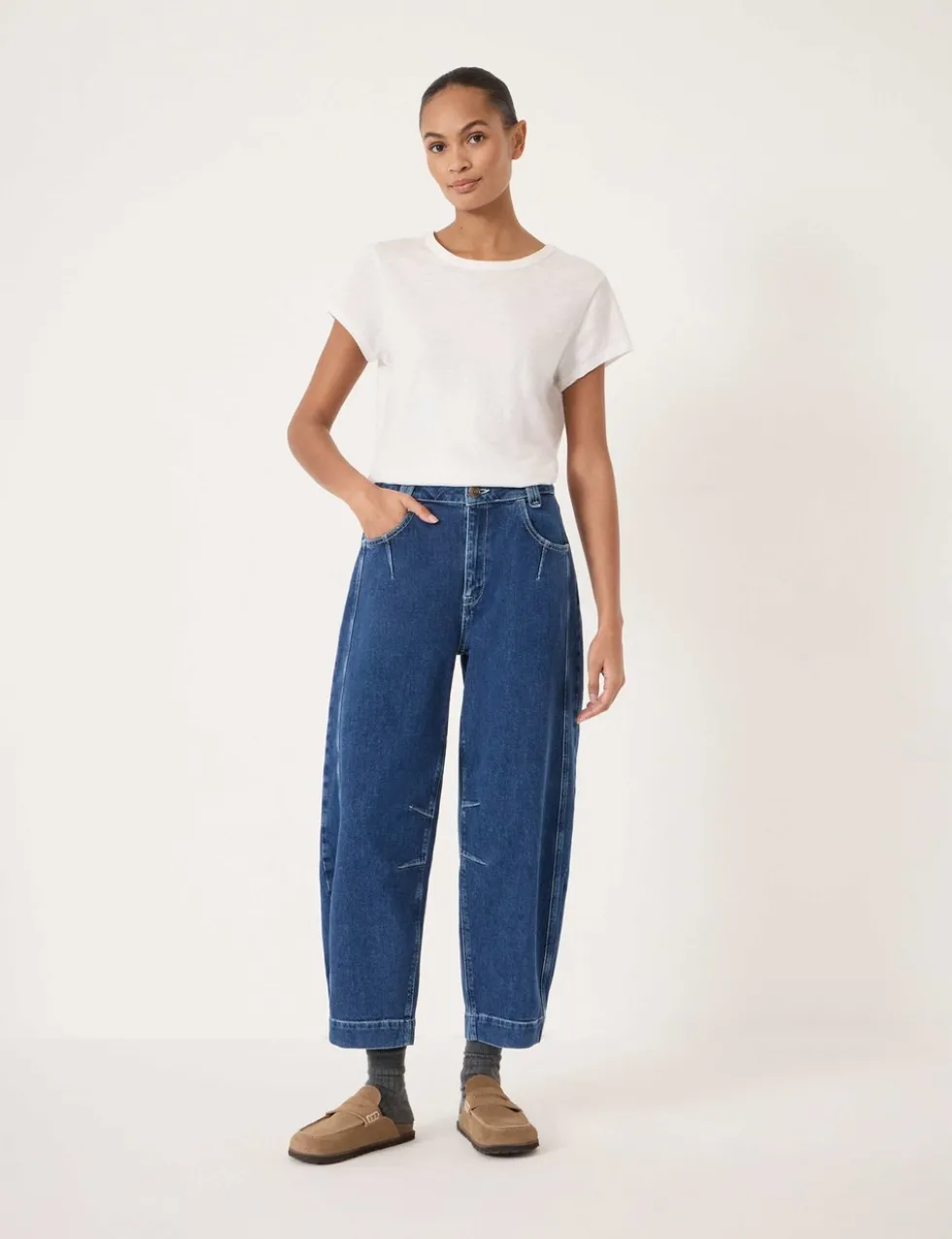 Seam Detail Barrel Leg Jeans