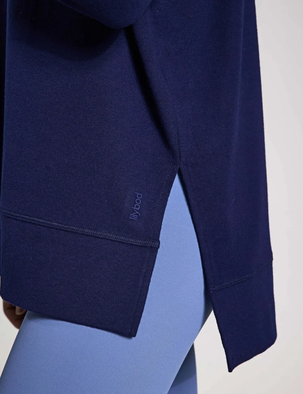 Shelby Crew Neck Step Hem Relaxed Sweat-shirt