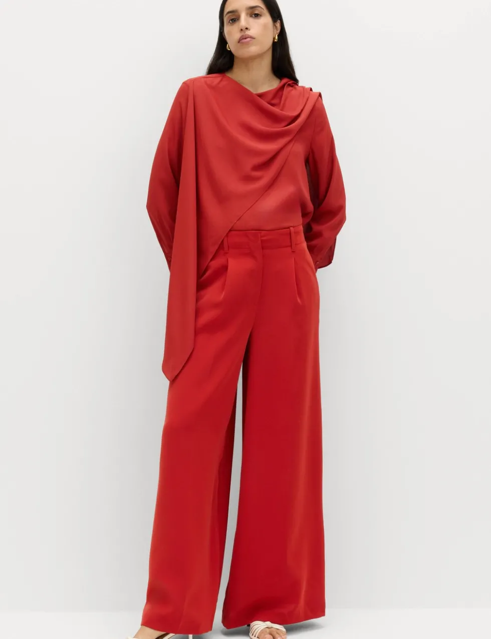 Single Pleat Wide Leg Trousers