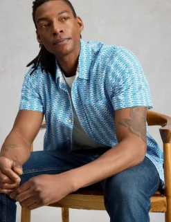 Slim Fit Fish Print Short Sleeve Shirt