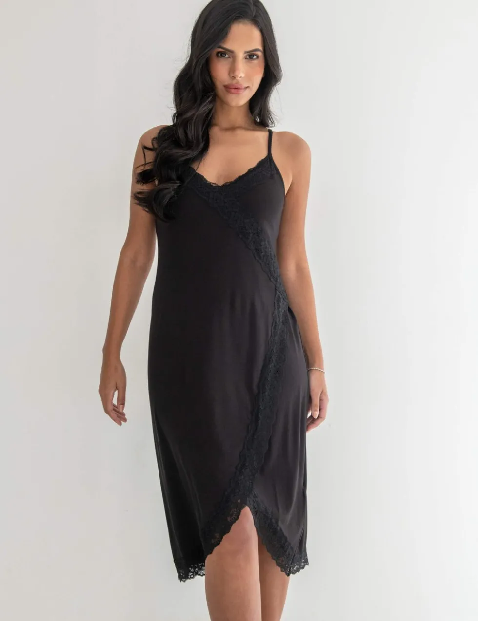 Sofa Loves Lace Hidden Support Chemise