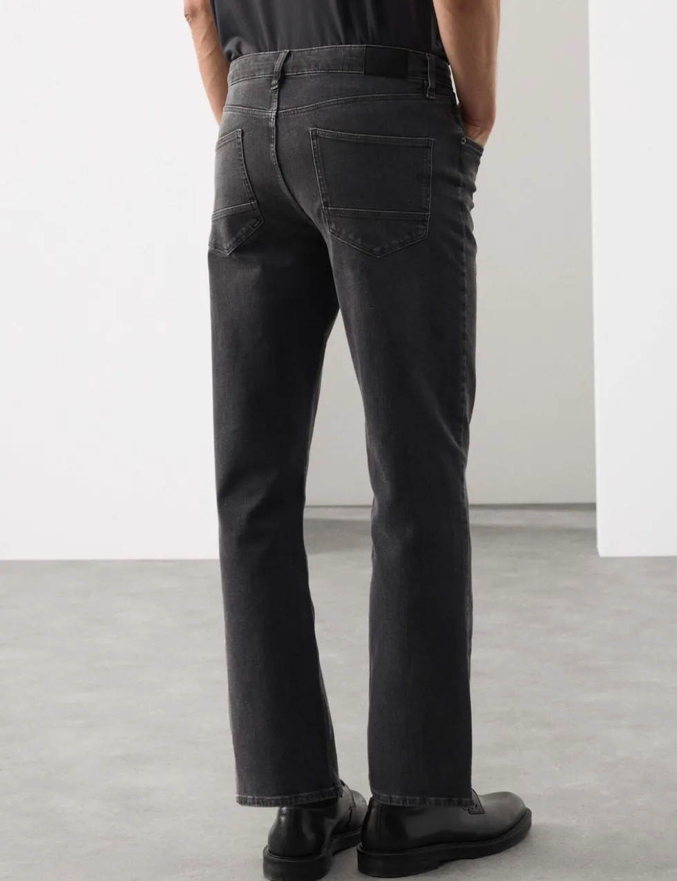 Straight Fit 360 Flex Stretch Jeans