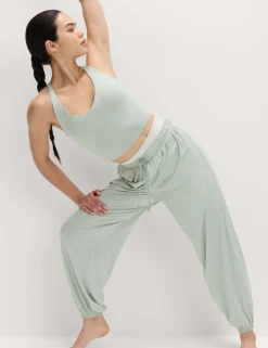 Supersoft Scoop Neck Fitted Crop Vest Top