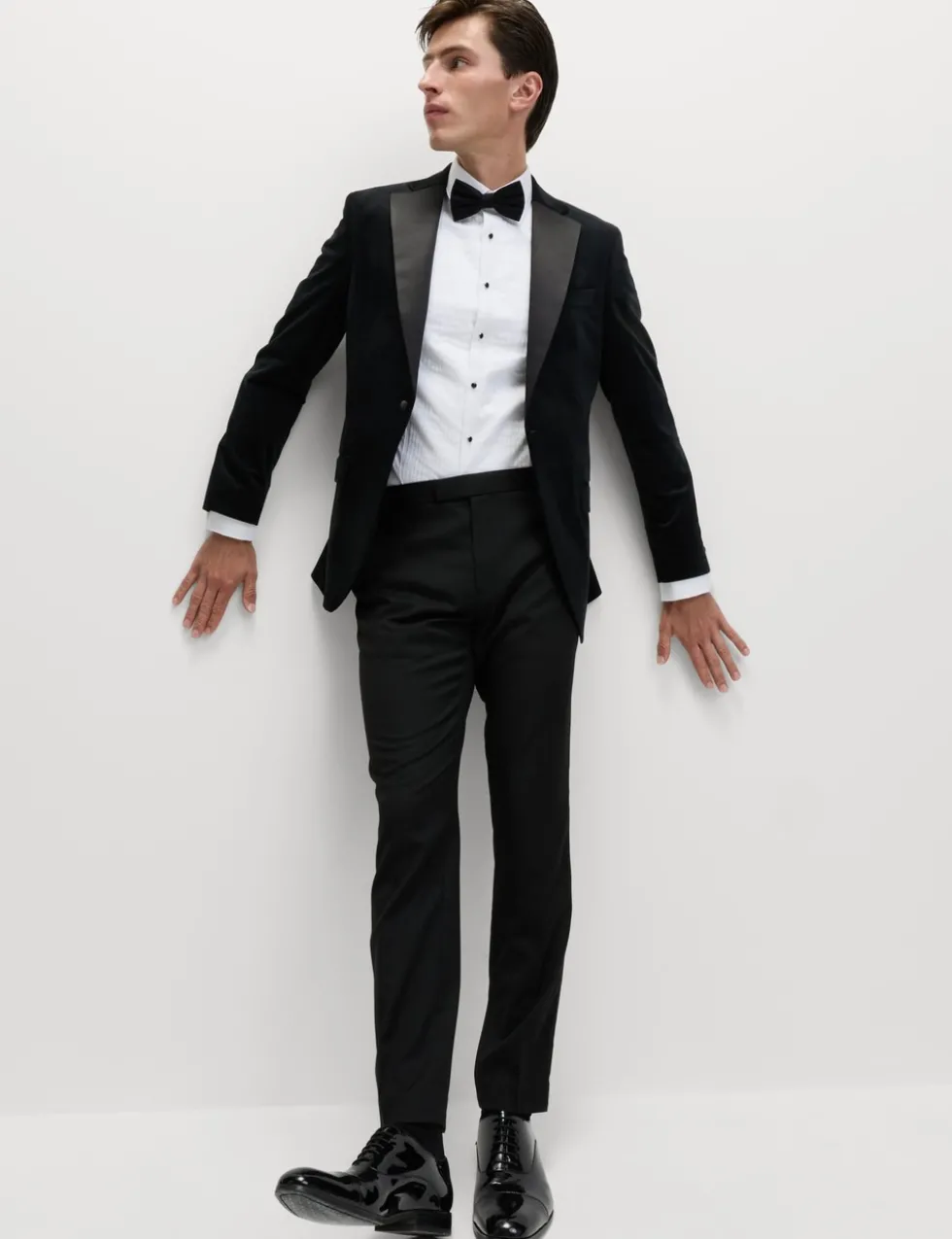 Tailored Fit Velvet Blazer