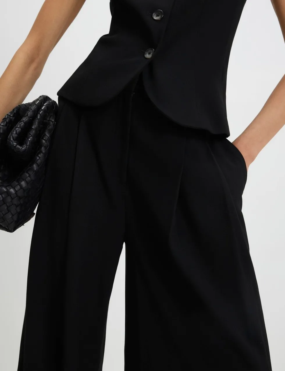 Tailored Wide Leg Trousers