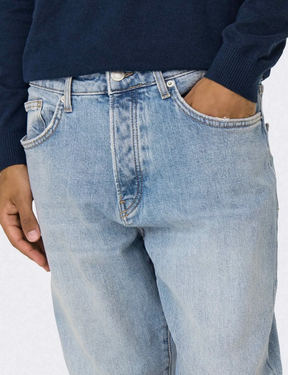 Tapered Fit 5 Pocket Jeans