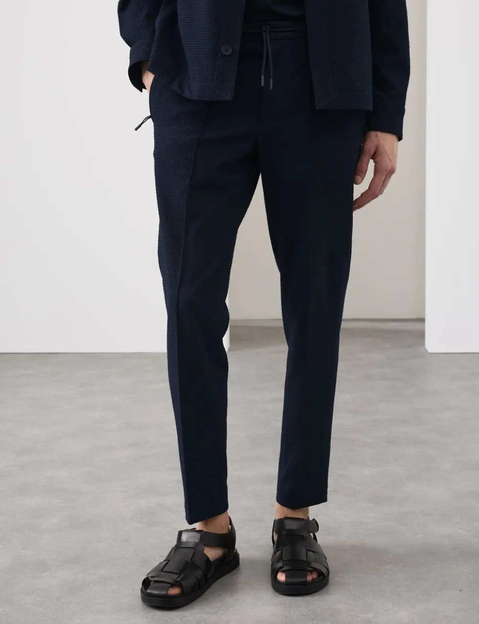 Tapered Fit Seersucker Joggers