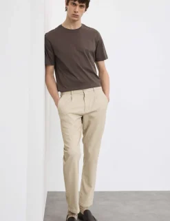 Tapered Fit Textured Dobby Pleat Front Chinos