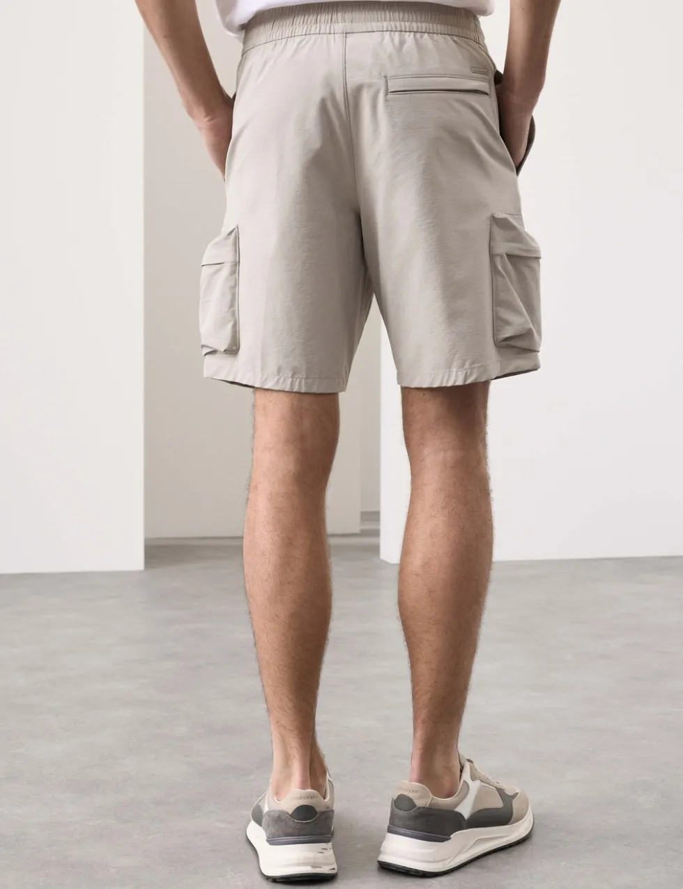 Technical Stretch Cargo Shorts