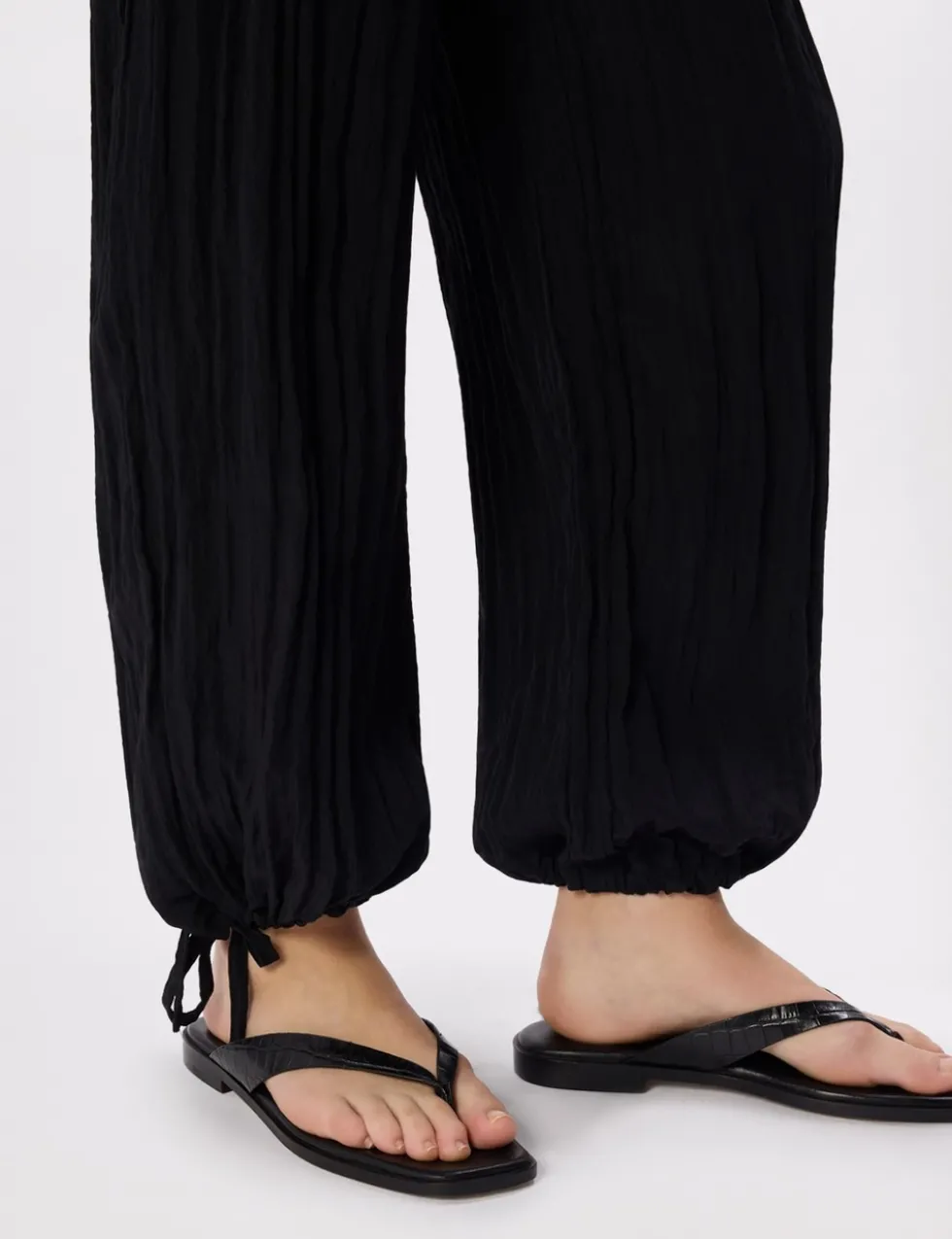 Textured Relaxed Cuffed Trousers