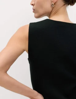 Textured Waisted Slim Fit Knitted Vest